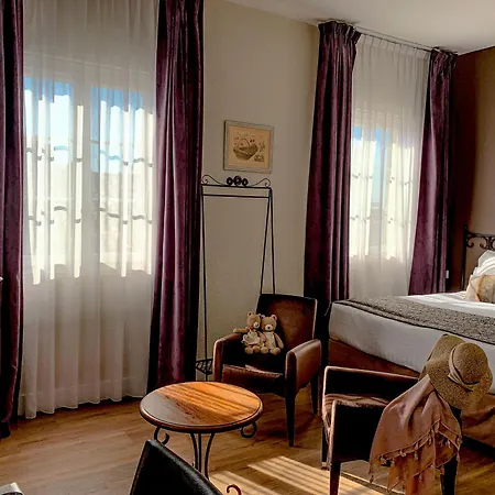 Hotel De L'horloge 4*