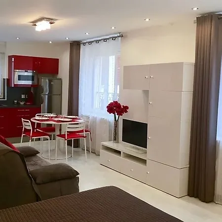 De L'horloge Hotel
